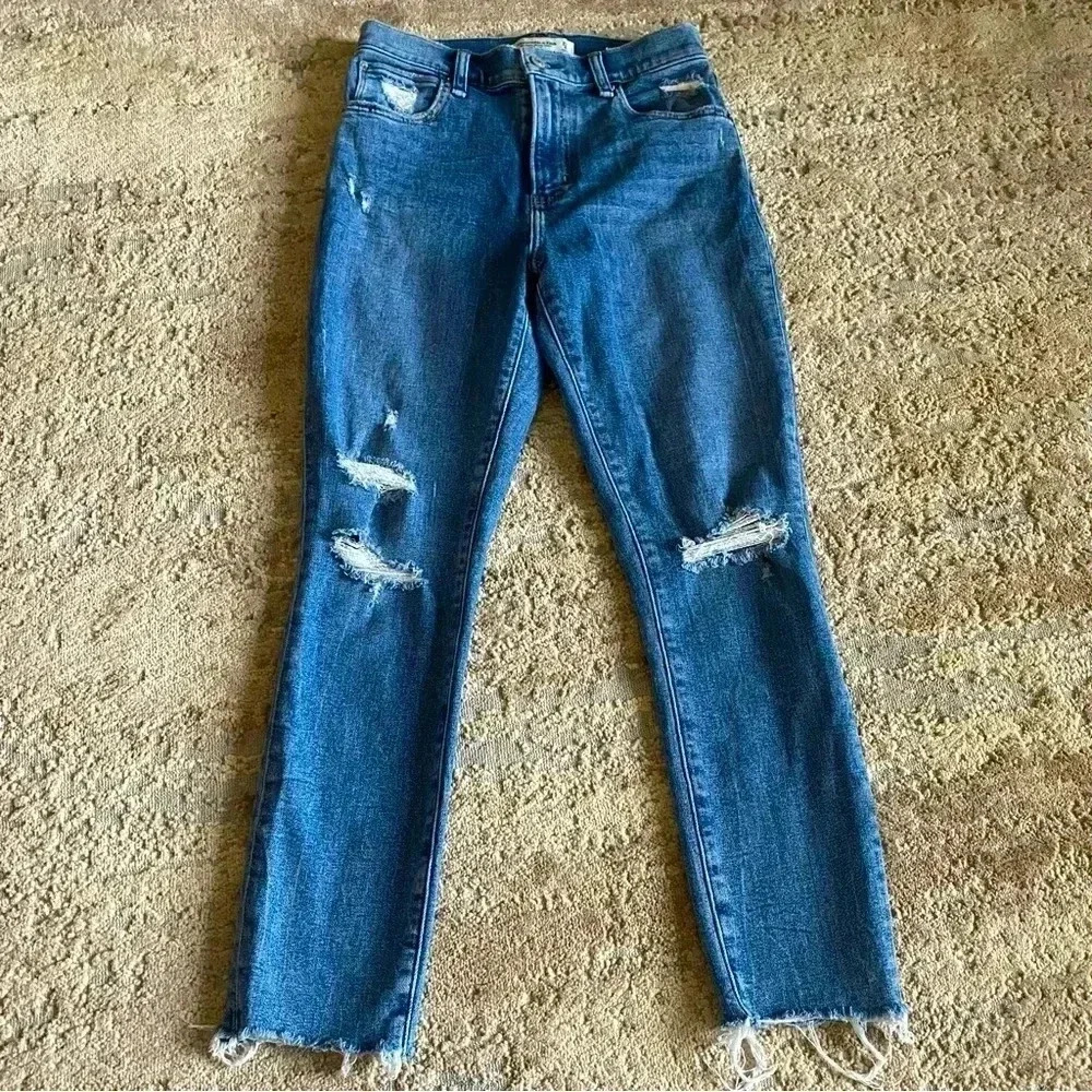 Abercrombie & Fitch The Super Skinny Ankle High Rise Distressed Jeans: 27